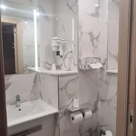 Geographotel Paris-roissy Cdg Airport Le Mesnil-Amelot